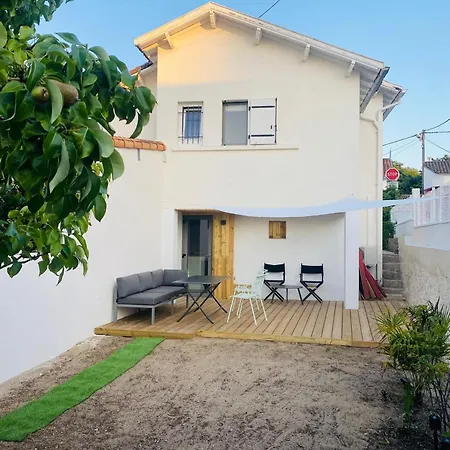 Jolie En Bord De Avec Wifi Ferienhaus